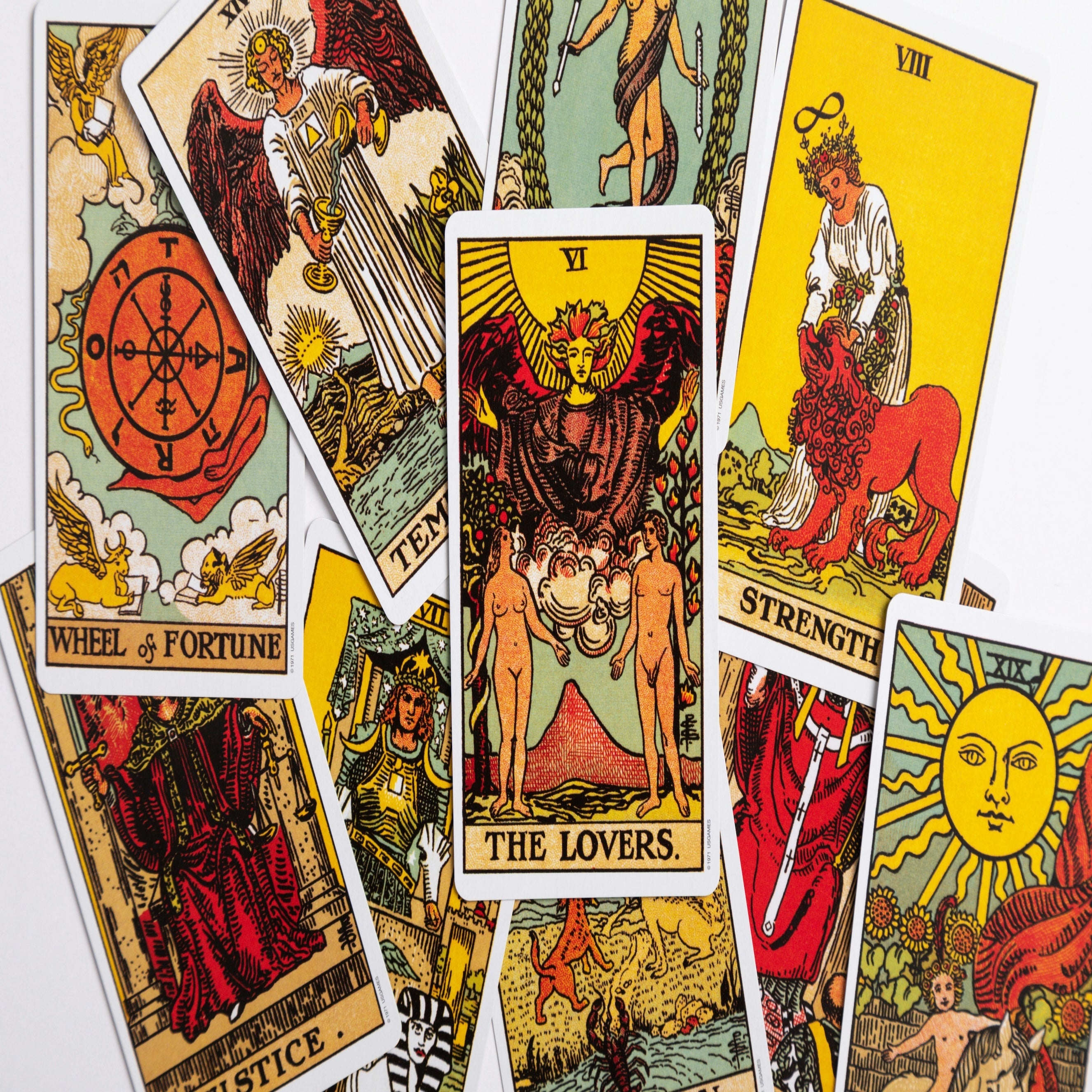 INTUITIVE TAROT READINGS